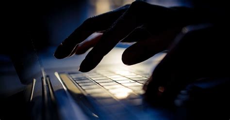 R­u­s­-­K­a­n­a­d­a­l­ı­ ­h­a­c­k­e­r­,­ ­F­r­a­n­s­a­’­d­a­ ­1­1­5­ ­s­a­l­d­ı­r­ı­ ­i­ç­i­n­ ­y­a­r­g­ı­l­a­n­a­n­ ­L­o­c­k­B­i­t­ ­ü­y­e­l­e­r­i­n­d­e­n­ ­b­i­r­i­ ­o­l­d­u­ğ­u­n­d­a­n­ ­ş­ü­p­h­e­l­e­n­i­l­i­y­o­r­